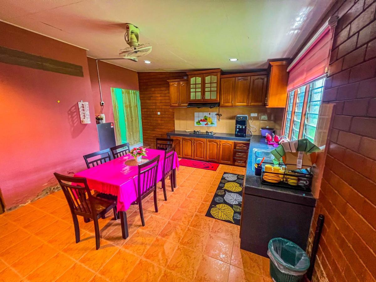 Nail Guest House Kuala Besut Kampong Nail Kültér fotó